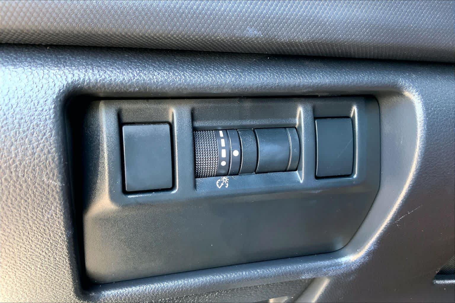 Certified Used 2025 River Rock Pearl Subaru Premium image 29