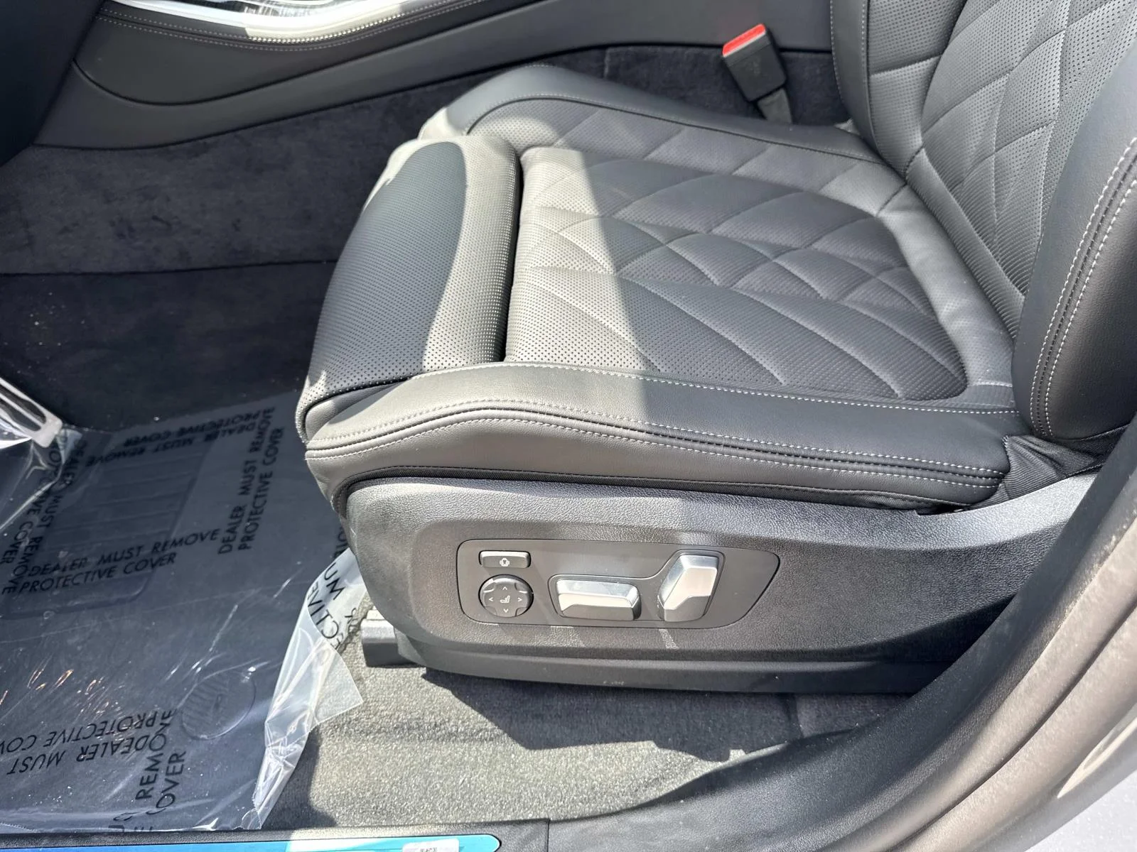 New 2026 Skyscraper Grey Metallic BMW sDrive40i image 17