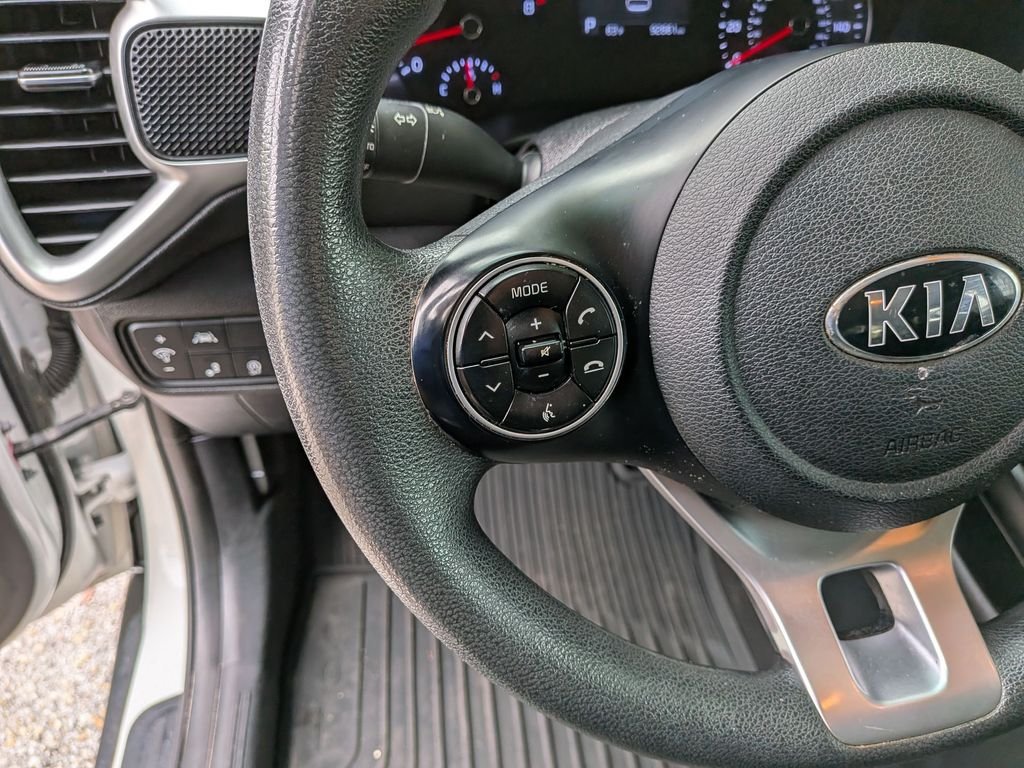 Used 2020 White Kia S image 14