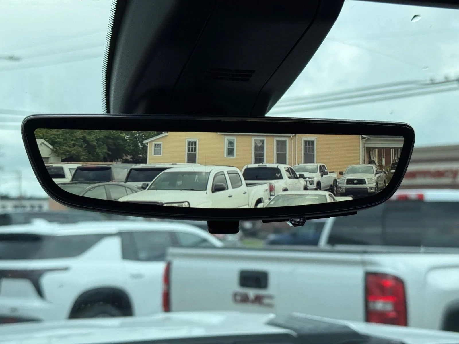 Used 2020 Beige Chevrolet High Country image 28