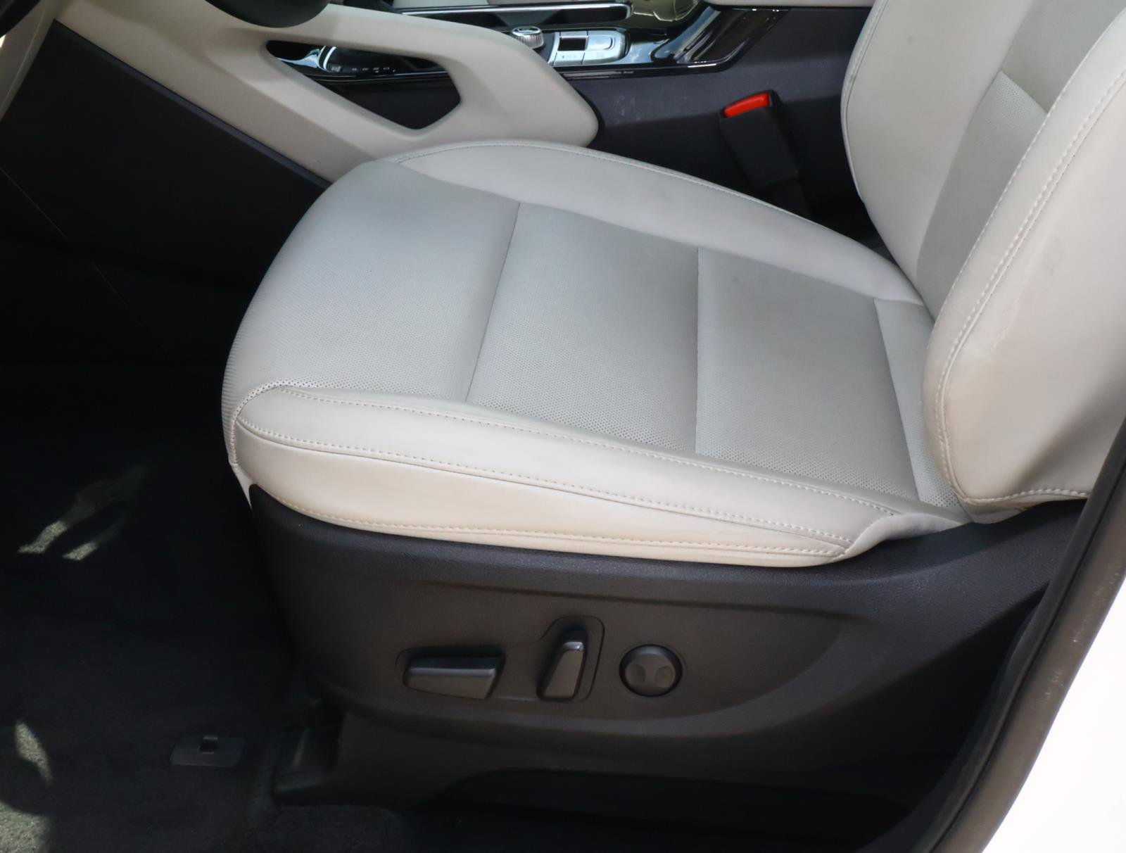 2025 Kia Telluride S - Photo 13