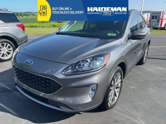 2022 Ford Escape Titanium