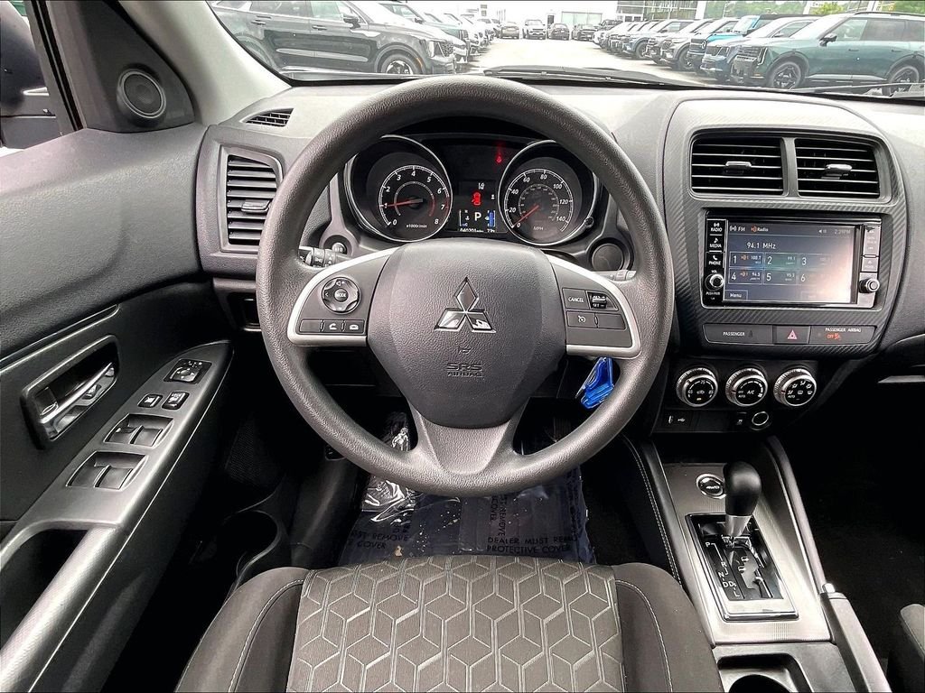 Used 2024 Alloy Silver Metallic Mitsubishi  image 16