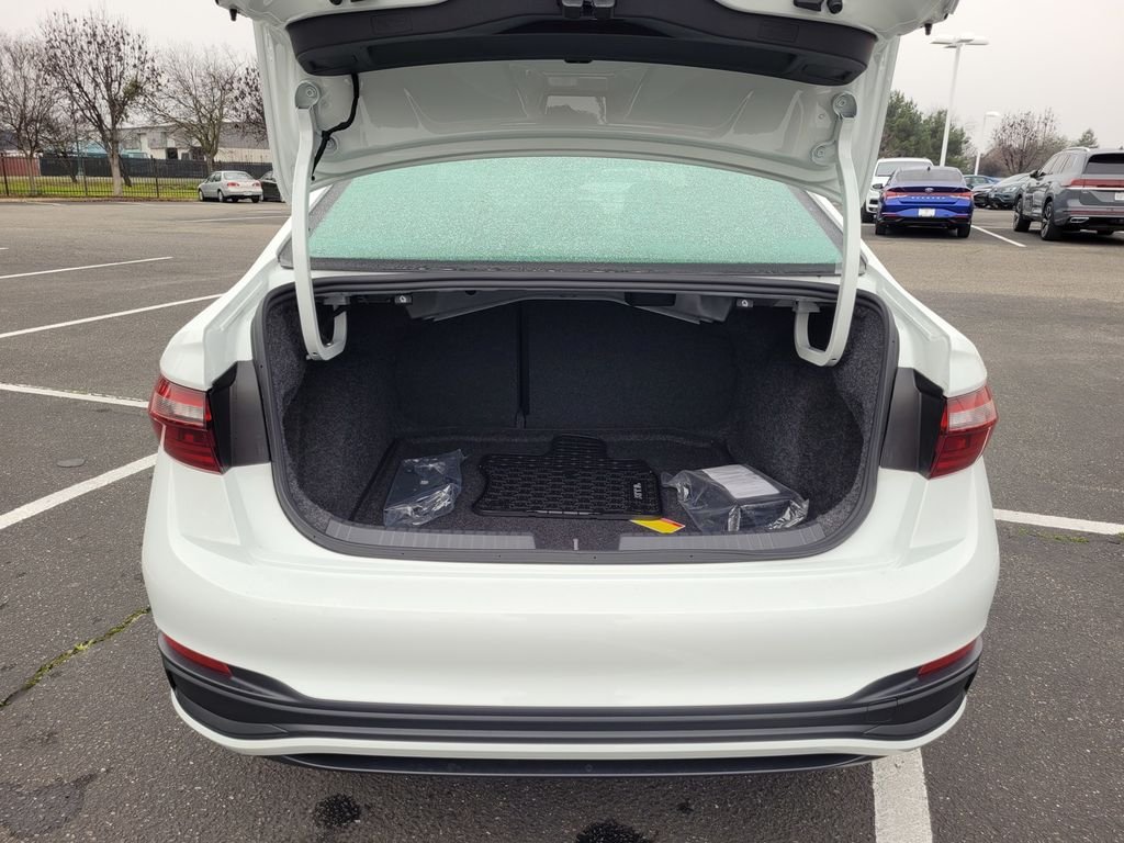 New 2026 White Volkswagen 1.5T Sport image 27