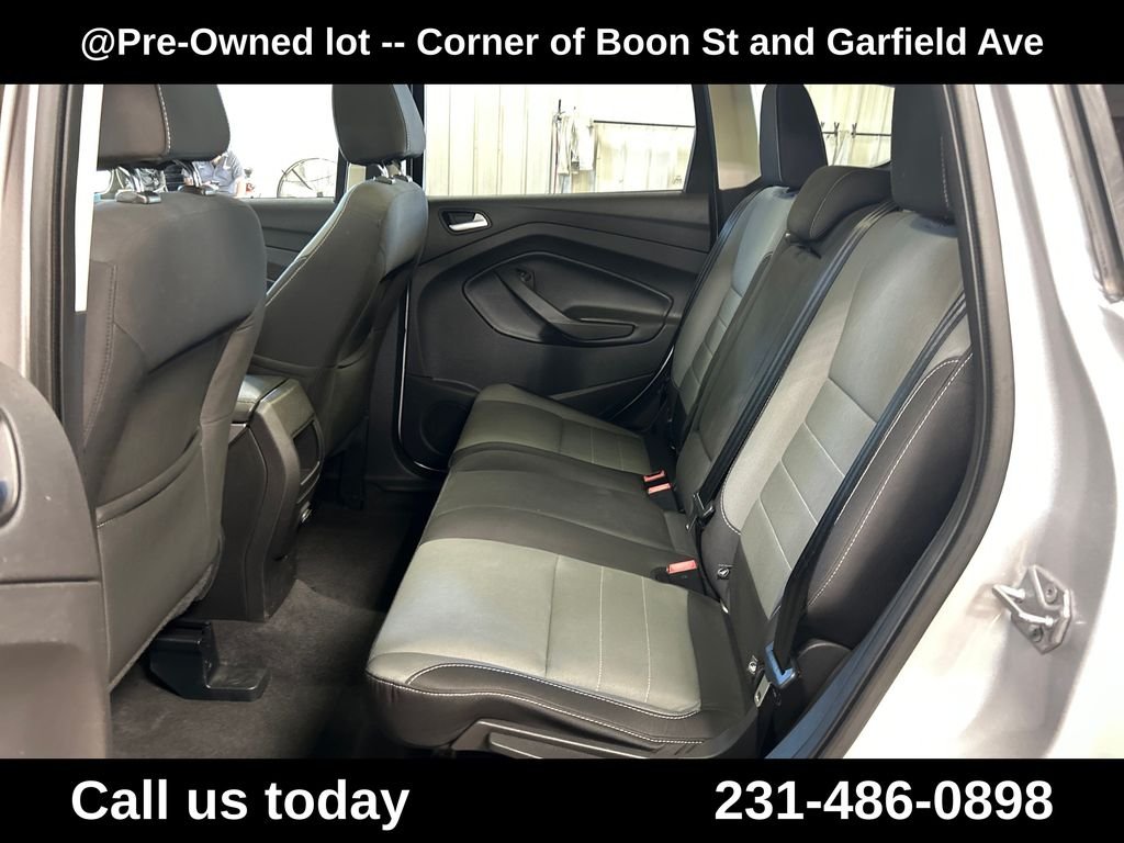 Used 2016 Silver Ford SE image 17