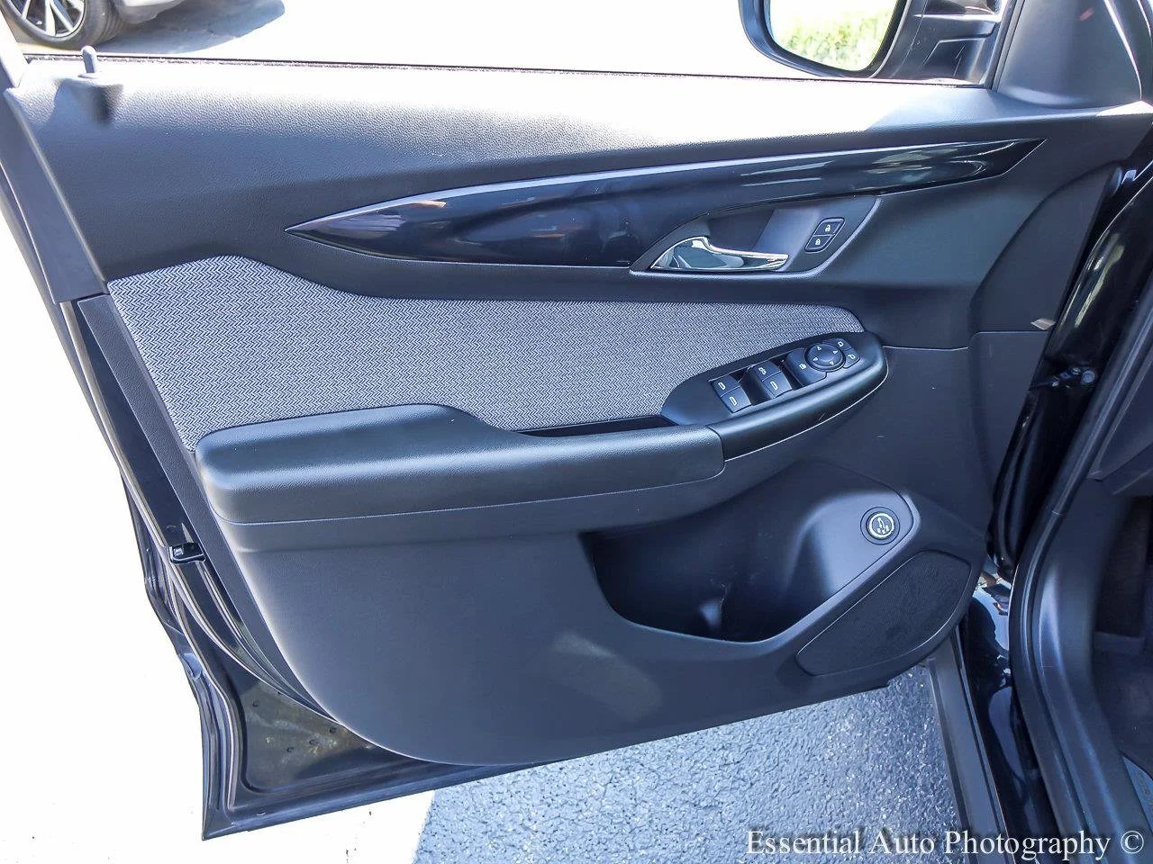Used 2024 Mosaic Black Metallic Chevrolet LT image 16