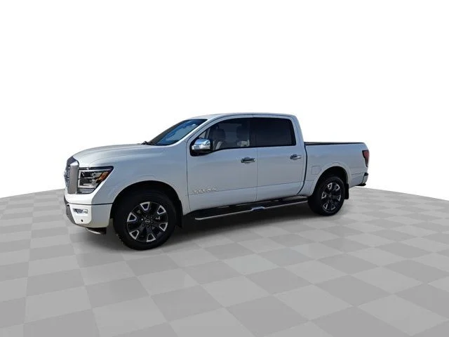 Used 2024 White Nissan Platinum Reserve image 4