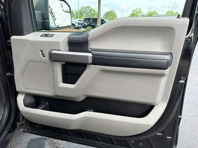 Used 2020 Black Ford XL image 14