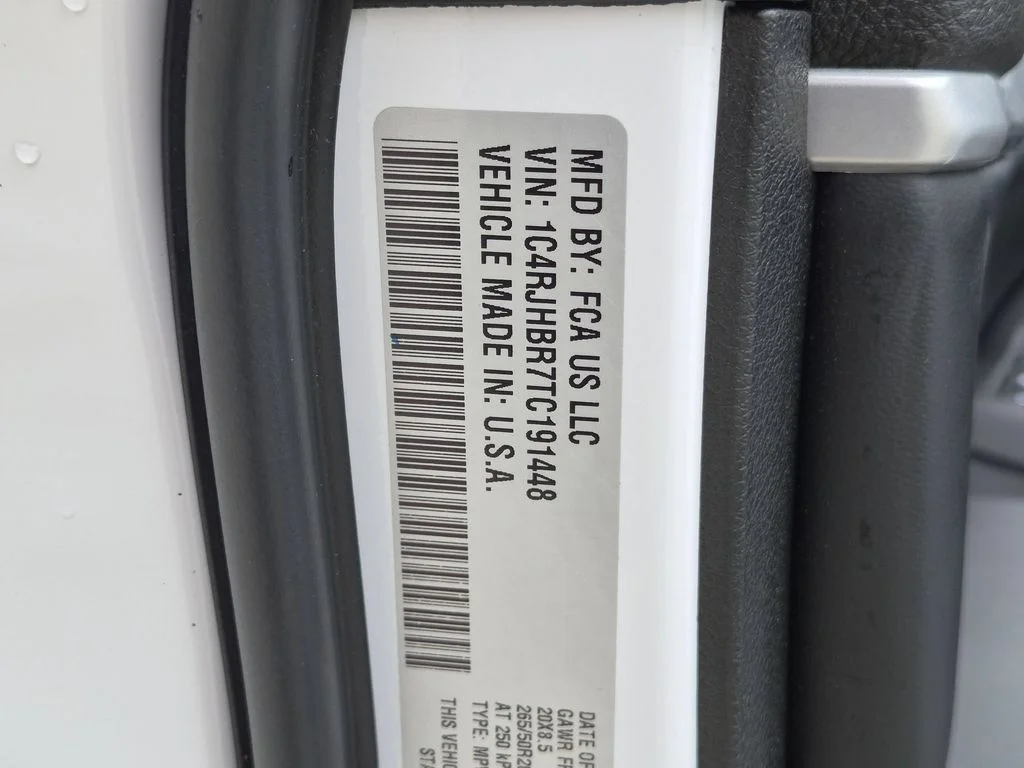 Used 2026 White Jeep Limited image 31