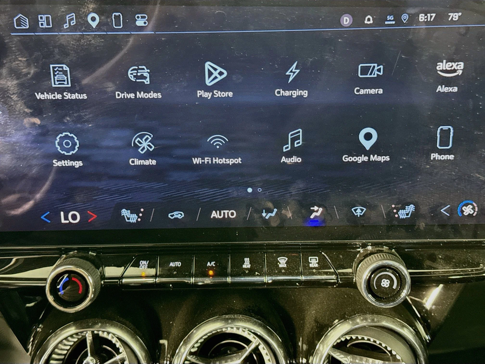 Used 2025 Black Chevrolet LT image 17