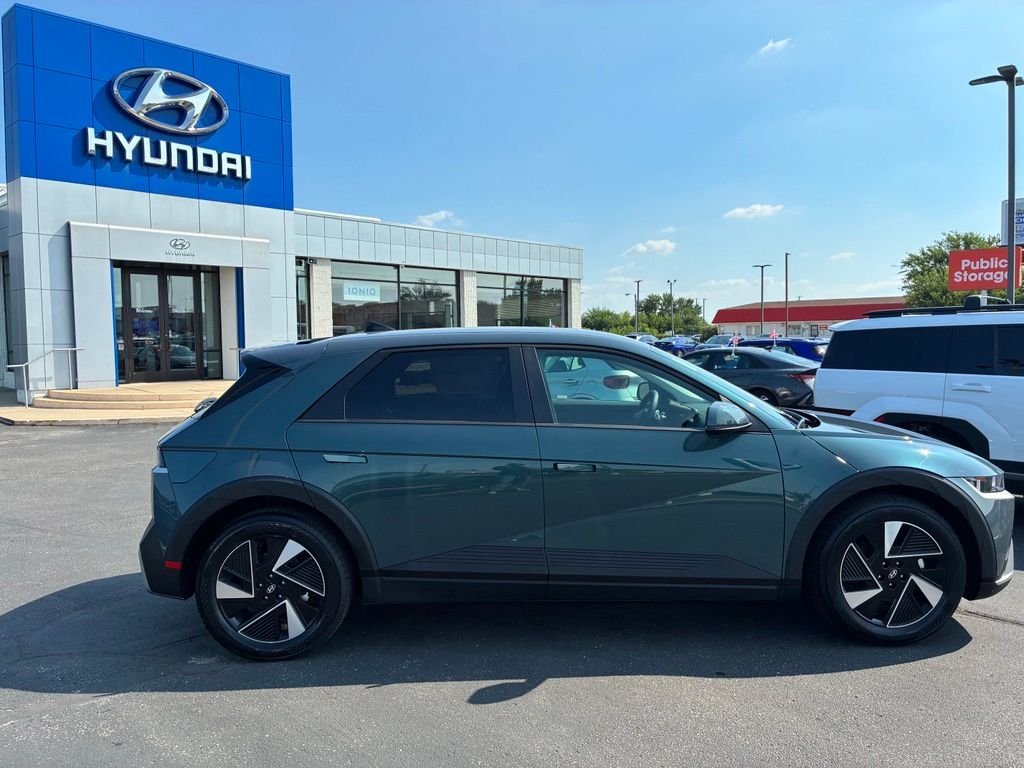 New 2026 Green Hyundai SE Standard Range image 8