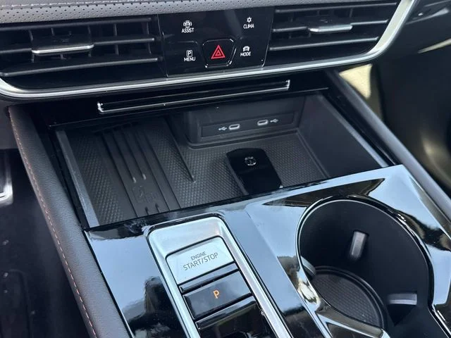 New 2026 Black Volkswagen Peak Edition image 25