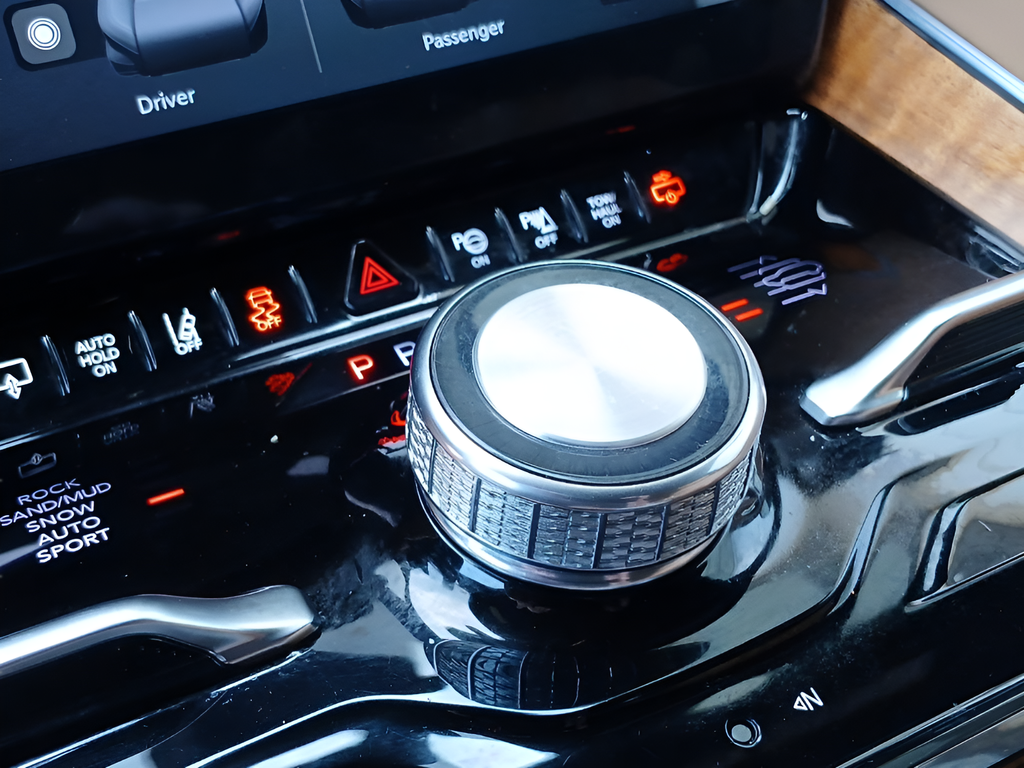 Used 2022 Black Jeep Series III image 12