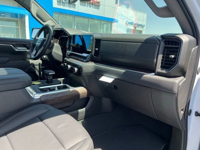 2026 GMC Sierra 1500 SLT - Photo 12
