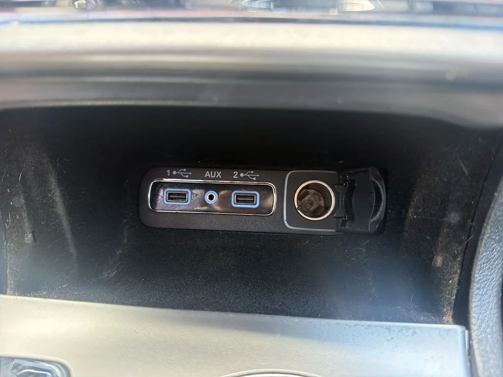 Used 2018 Billet Silver Metallic Jeep Limited image 42
