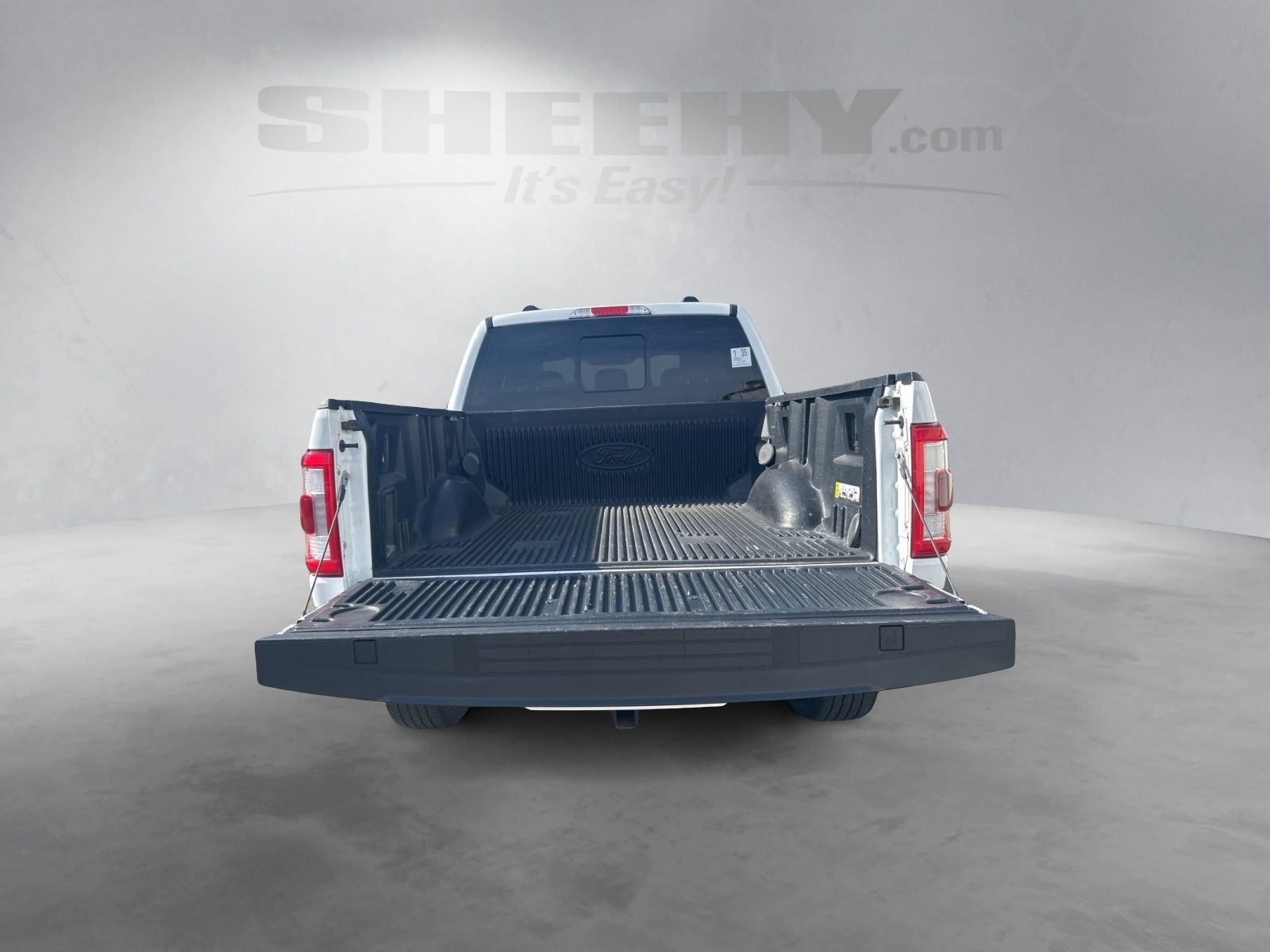 Used 2023  Ford Lariat image 23