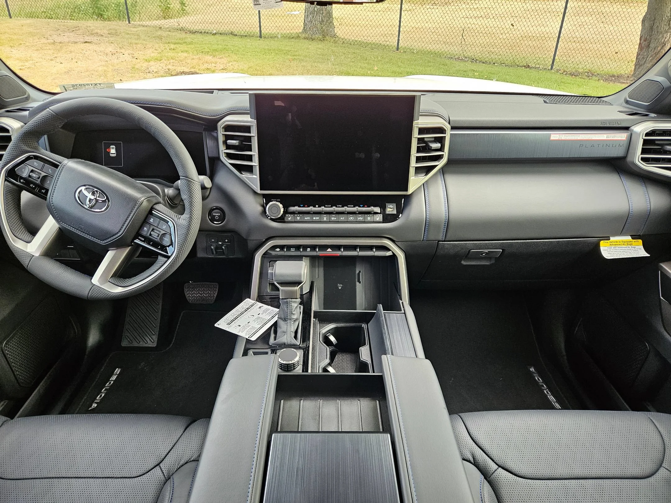 New 2026 Wind Chill Pearl Toyota Platinum image 9