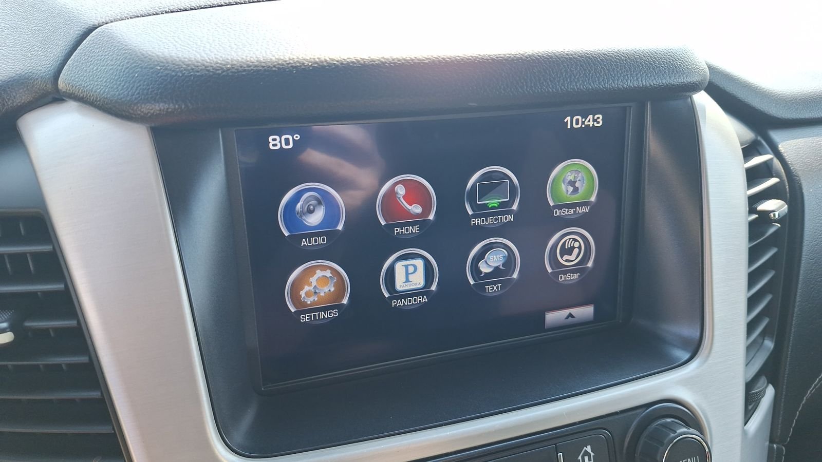 Used 2016 Silver GMC SLE image 23
