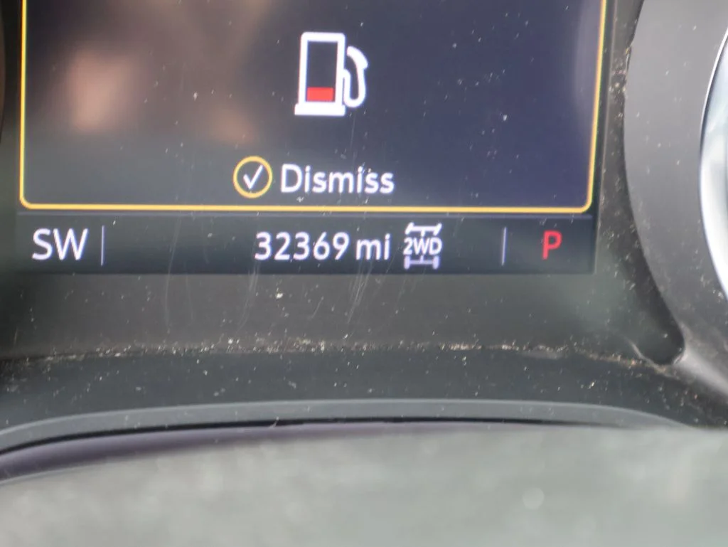 Used 2023 White Buick Essence image 31