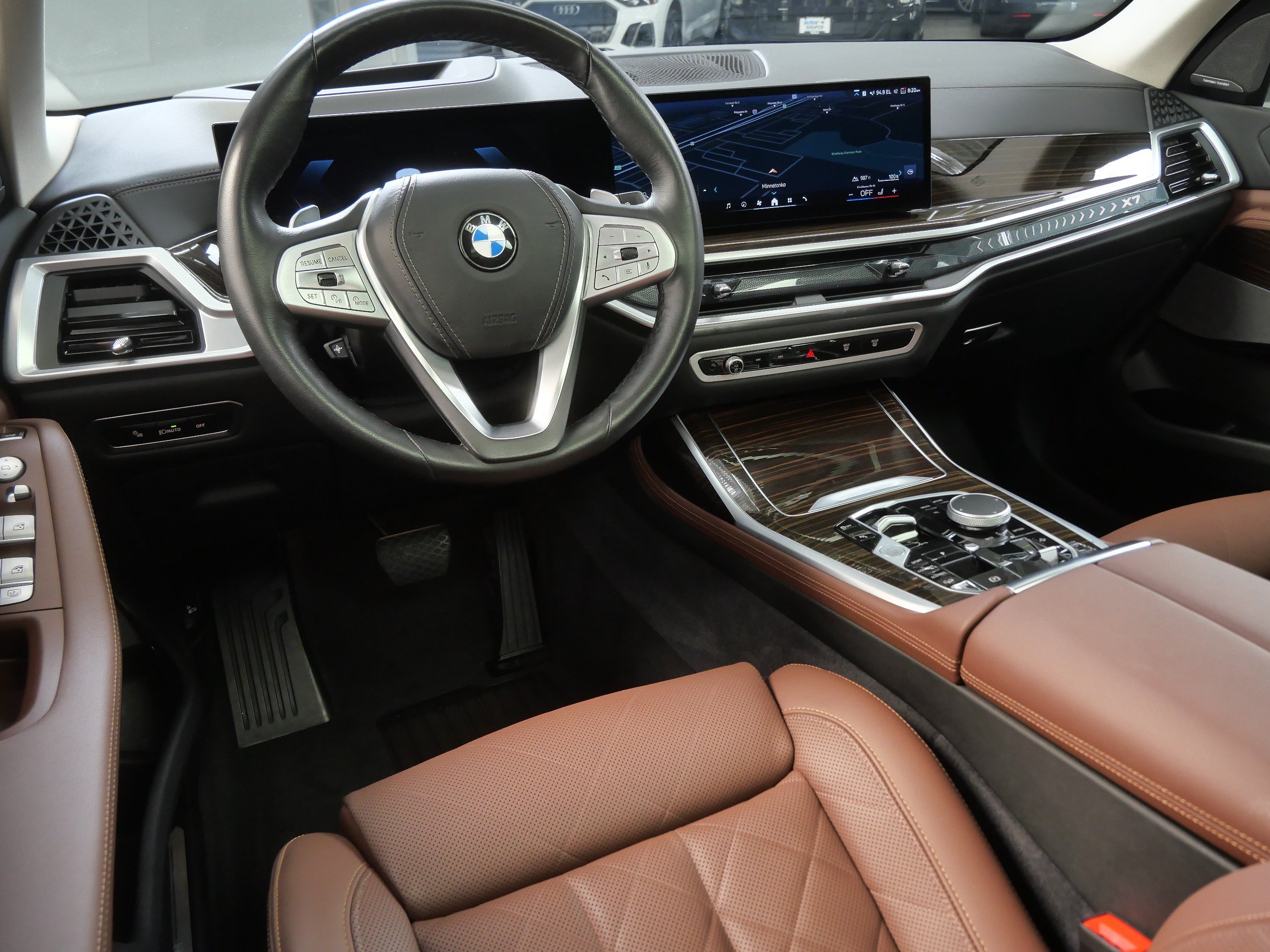 Used 2026 BMW X7 40i with VIN 5UX23EM04T9192500 for sale in Minnetonka, Minnesota