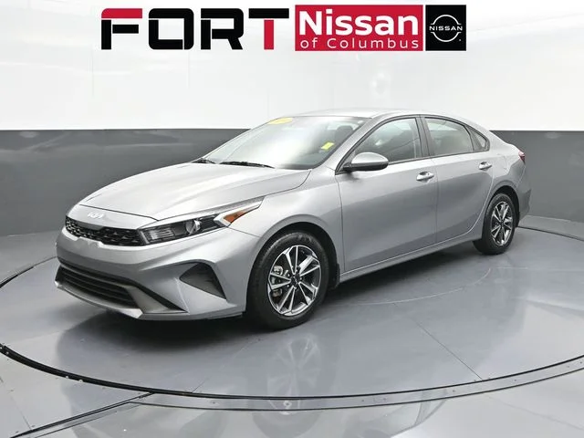 Used 2024 Gray Kia LXS image 3