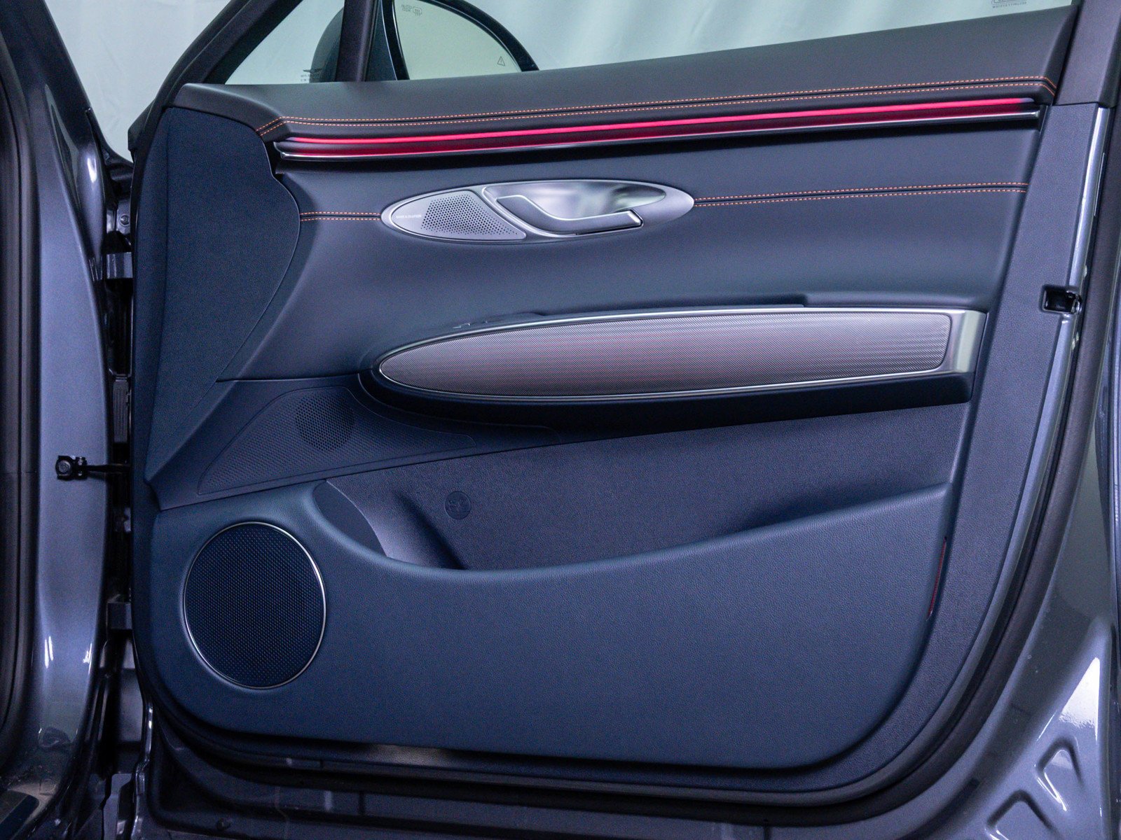 2026 GENESIS GV70 Sport Advanced - Photo 10