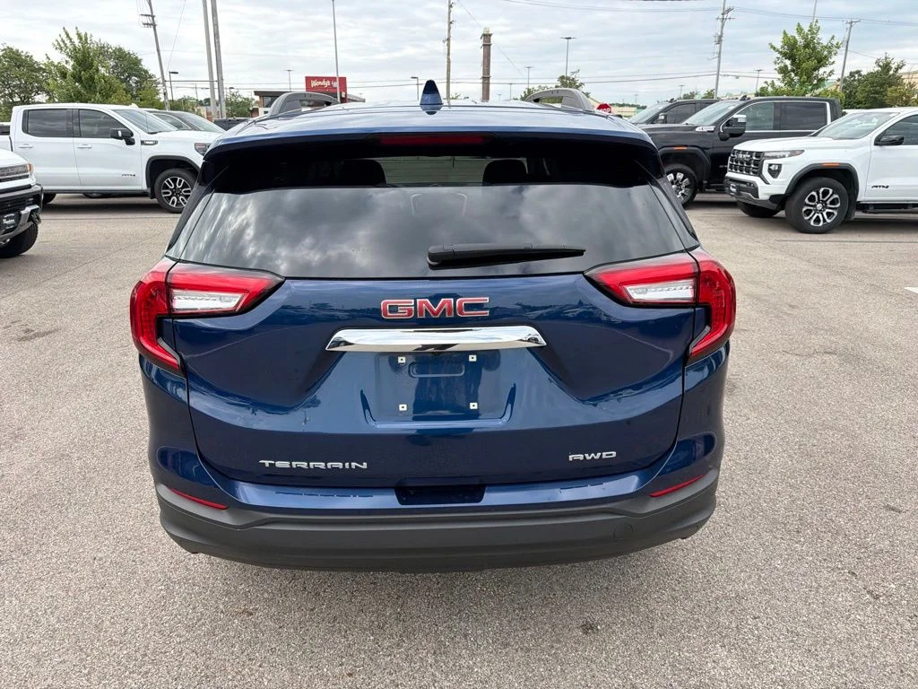 Used 2023 Blue GMC SLE image 6