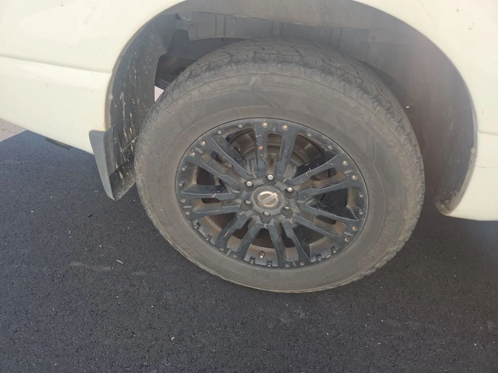 Used 2018 White Nissan SV image 18