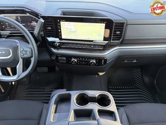 Used 2026 Onyx Black GMC Elevation image 17