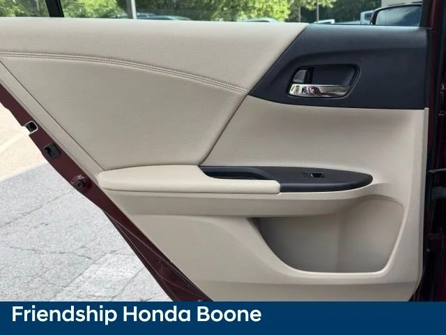 Used 2013 Red Honda EX-L image 31