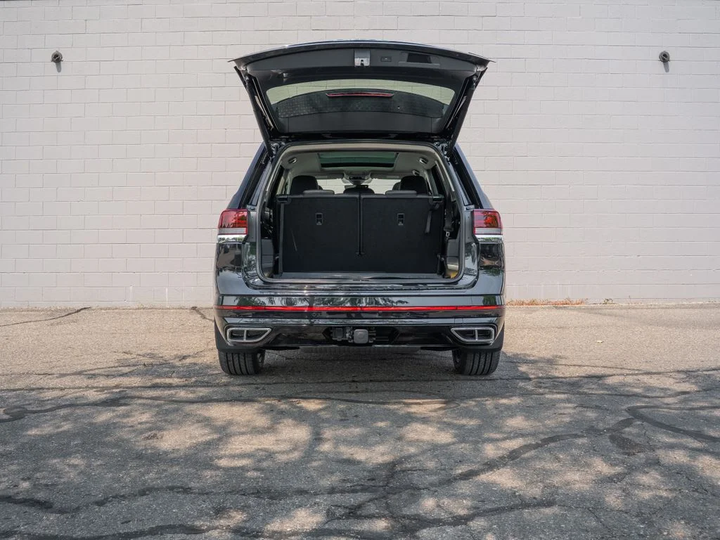 New 2026 Black Volkswagen 2.0T SEL Premium R-Line image 6