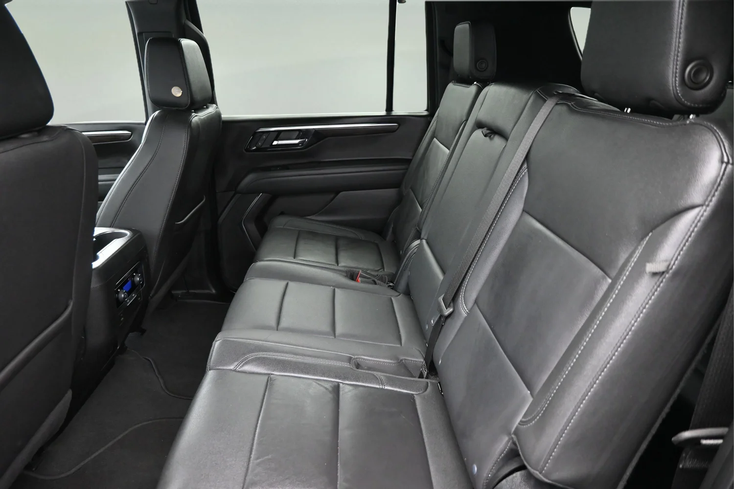 Used 2025 White Chevrolet LT image 11