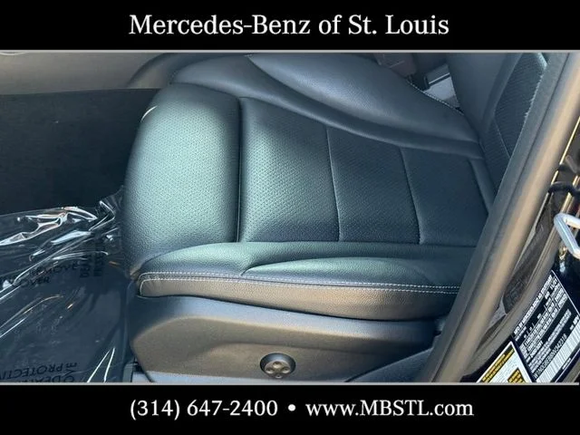 Used 2022 Black Mercedes-Benz GLC 300 image 20