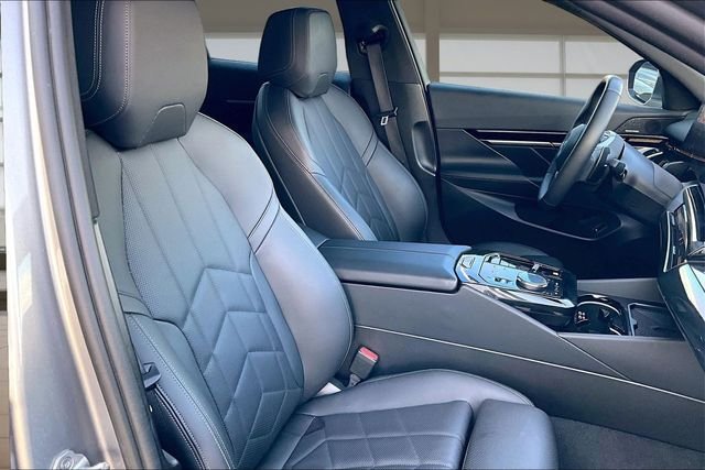 2024 BMW 5 Series 530i - Photo 7