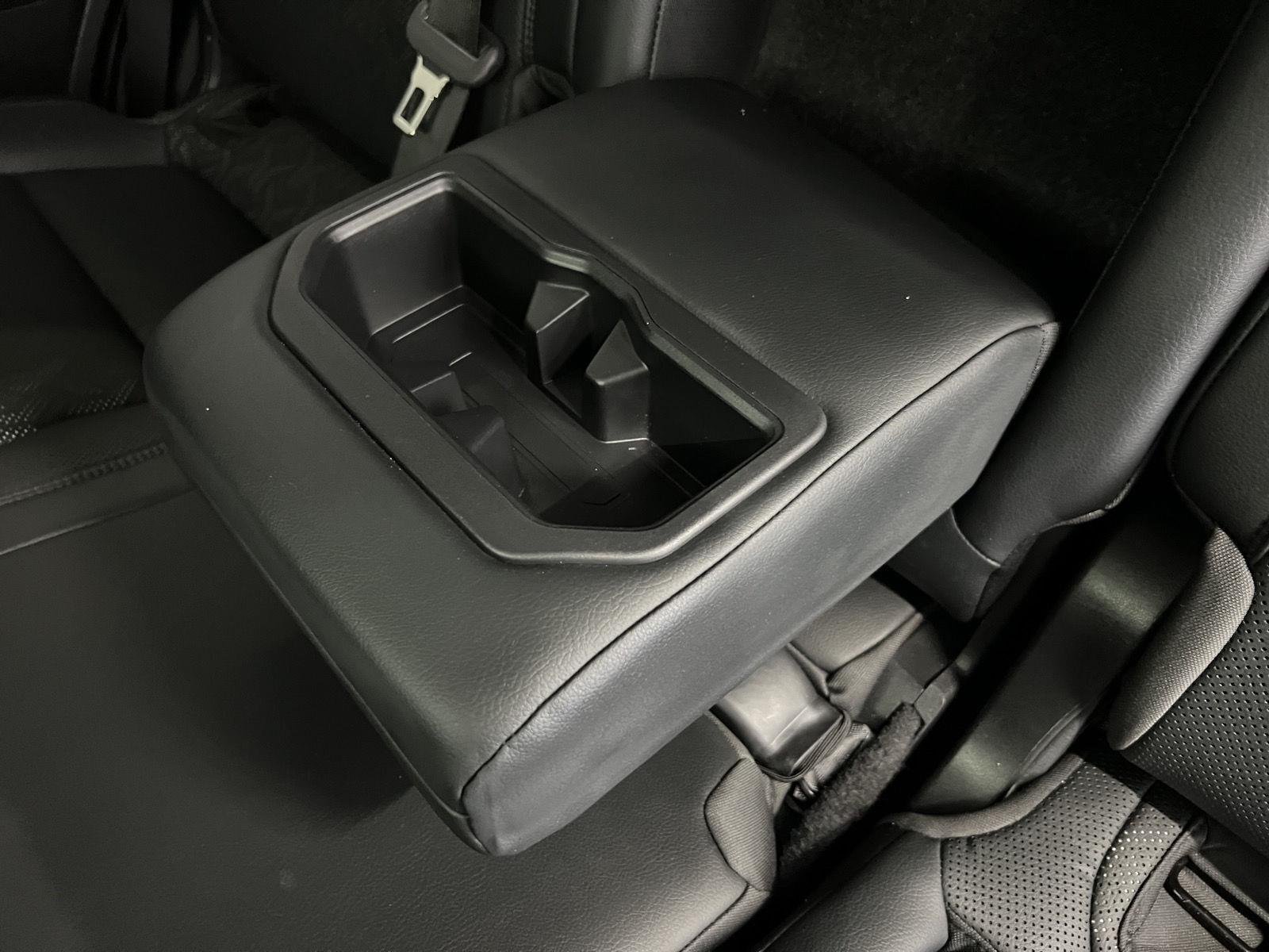 2024 Toyota Sequoia SR5 - Photo 27