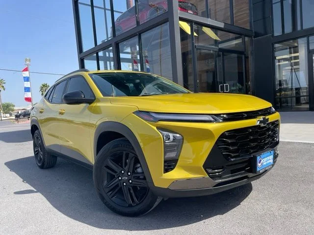 Used 2025 Yellow Chevrolet ACTIV image 1