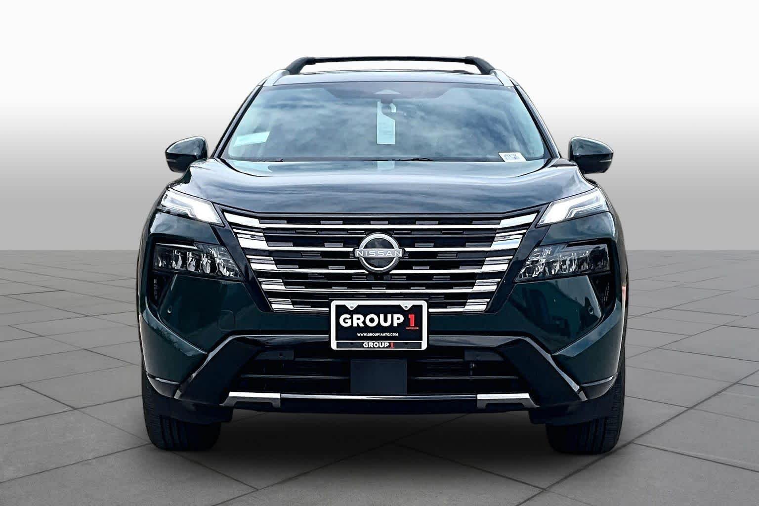 2026 Nissan Rogue Platinum - Photo 3