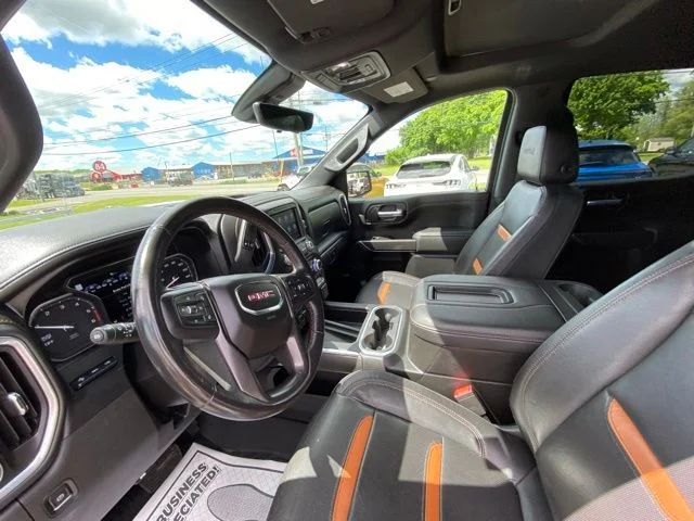 Used 2021 White GMC AT4 image 17