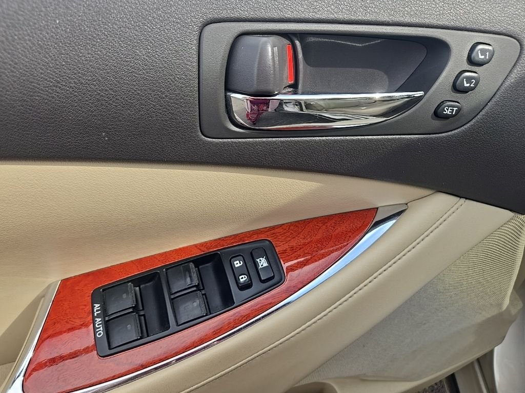 Used 2012 Beige Lexus 350 image 15