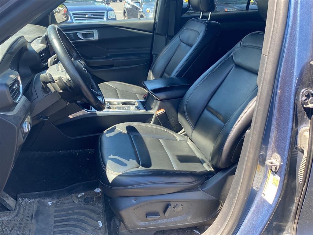 Used 2020 Blue Ford XLT image 2