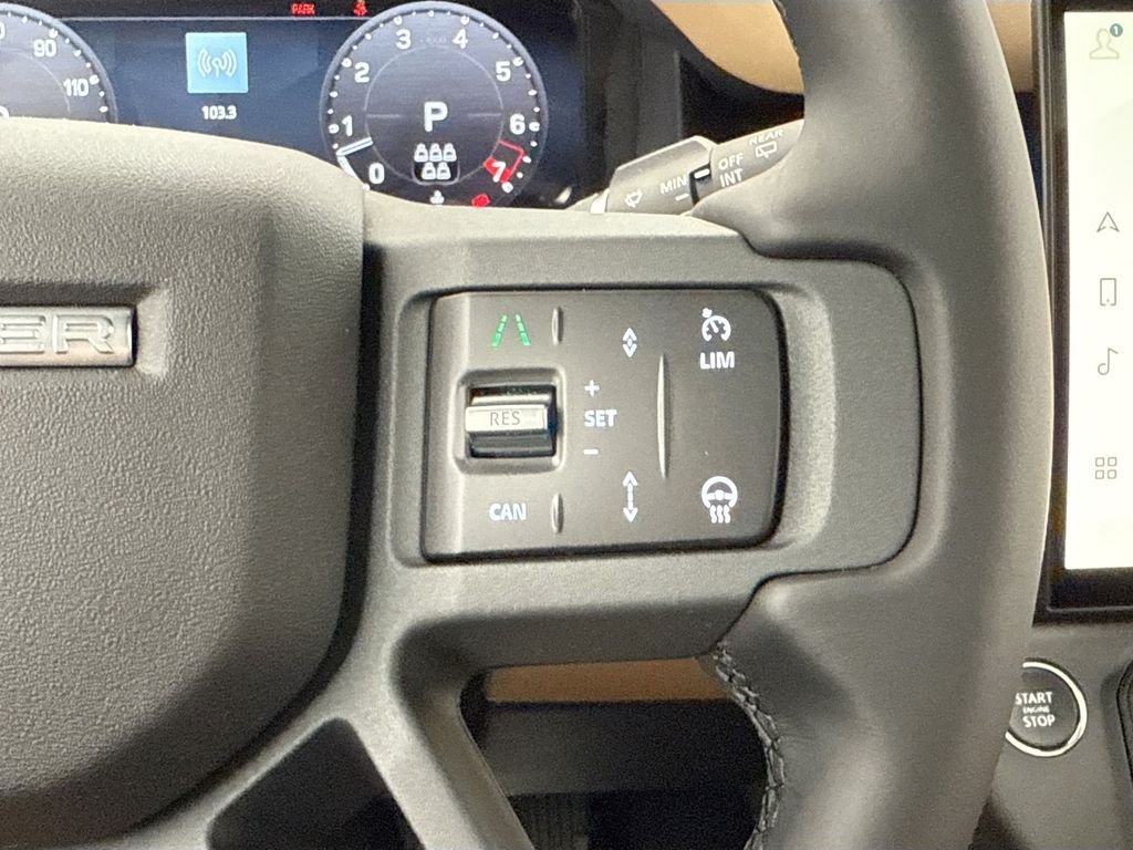 New 2026 Santorini Black Land Rover X-Dynamic SE image 13