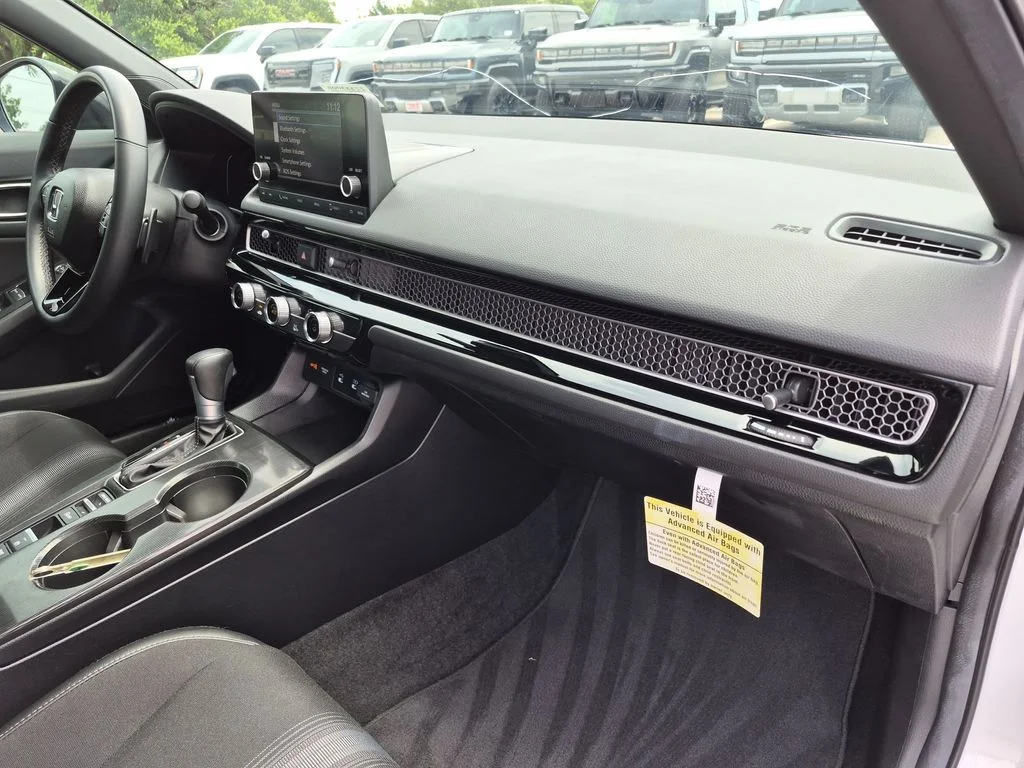 Used 2025 White Honda Sport image 33