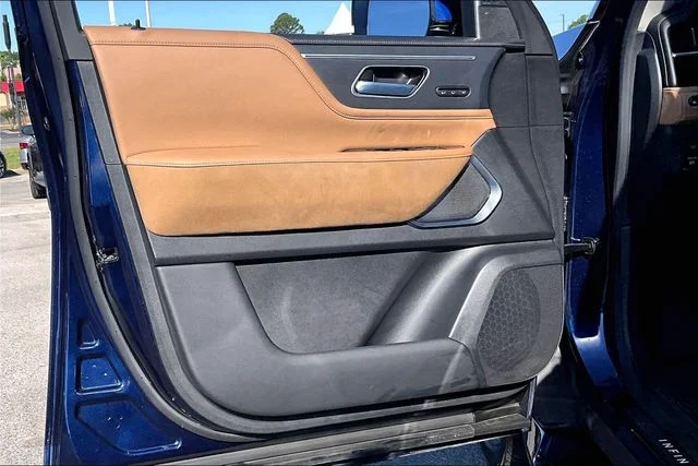 Used 2025 Blue INFINITI SENSORY image 17
