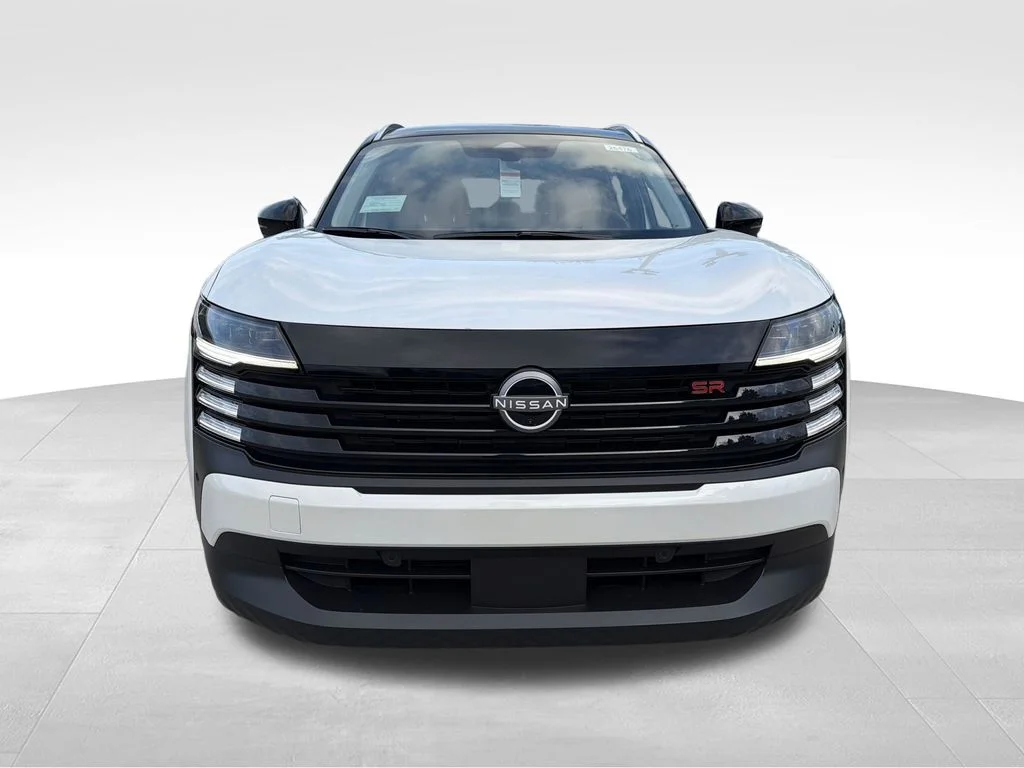 New 2026 White Nissan SR image 2