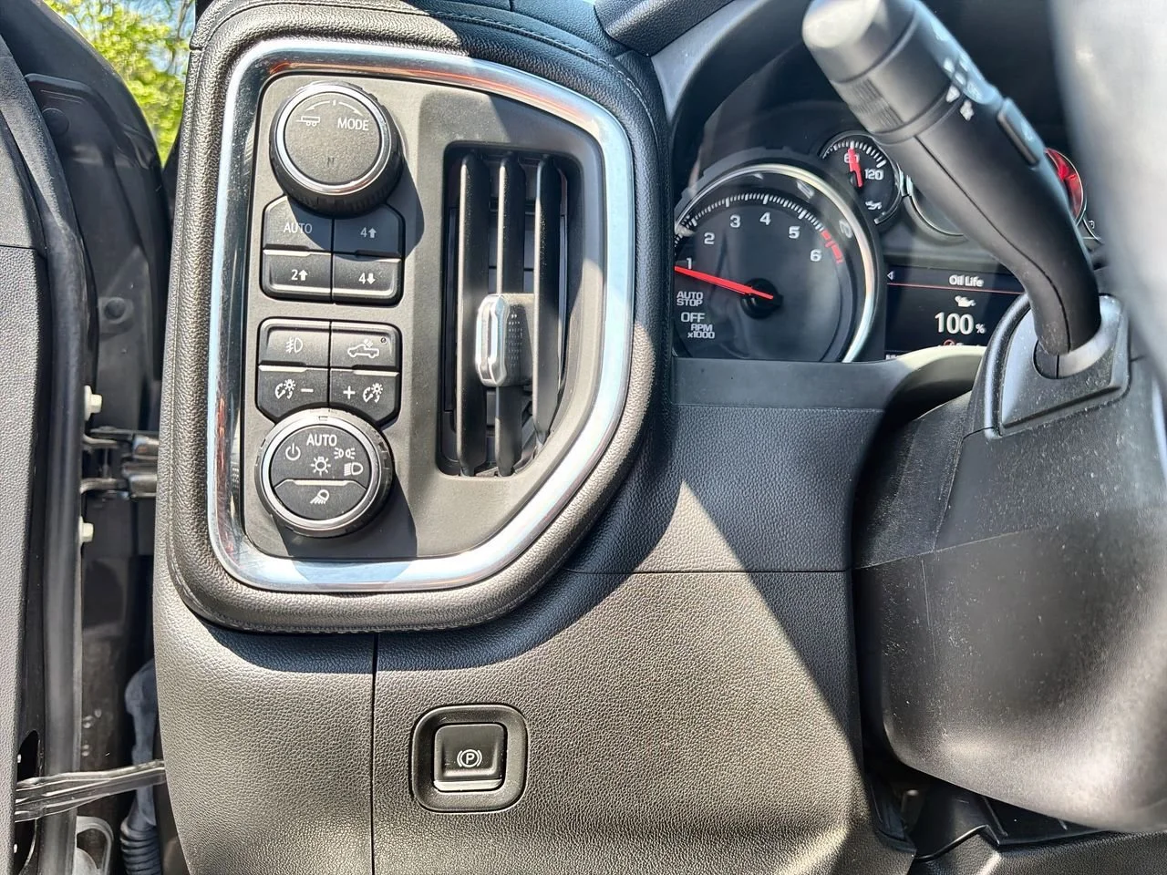Used 2021 Oxford Brown Metallic Chevrolet LT Trail Boss image 15