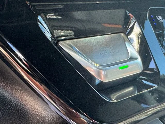 Certified Used 2025 Sterling Metallic GMC AT4 image 37