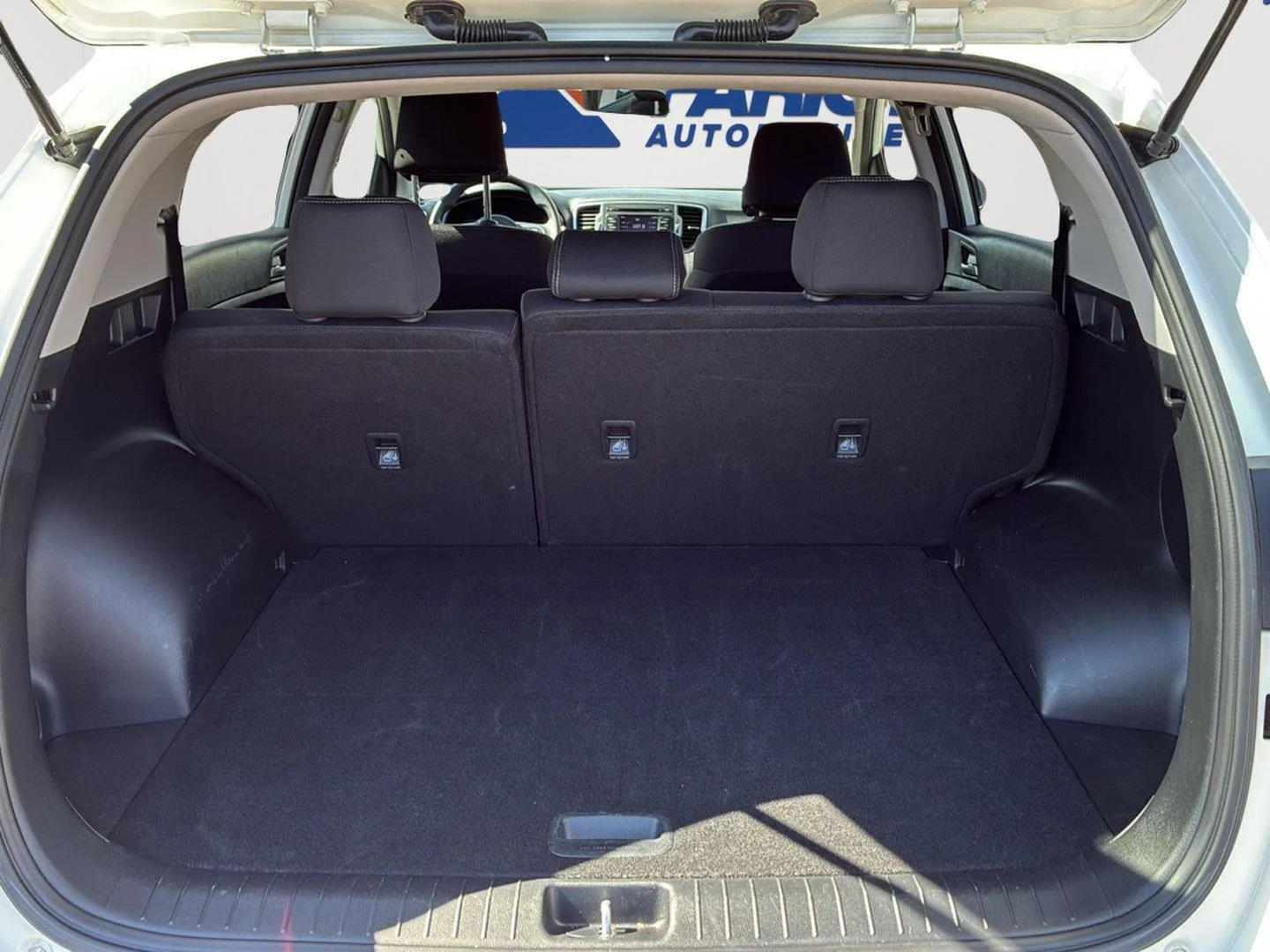 Used 2019 Clear White Kia LX image 9