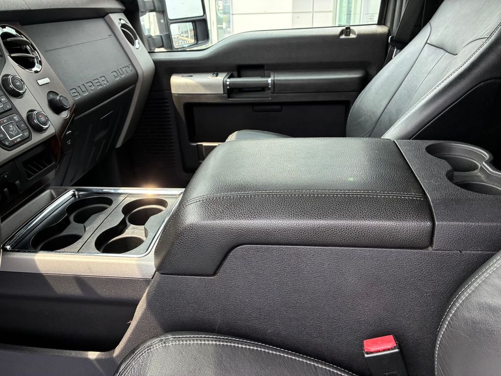 Used 2015 Gray Ford Lariat image 17