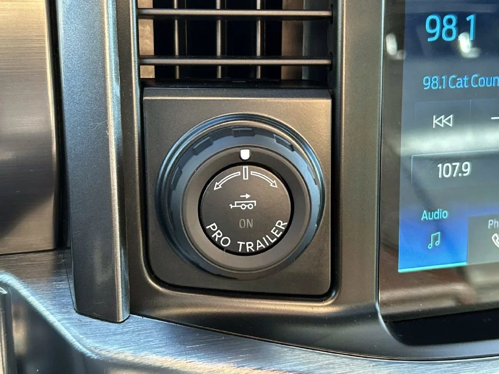 Used 2023 Black Metallic Ford Lariat image 29