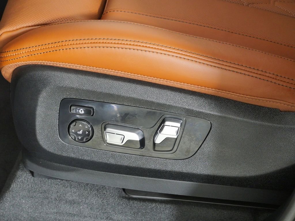 New 2026 Skyscraper Grey Metallic BMW xDrive40i image 39